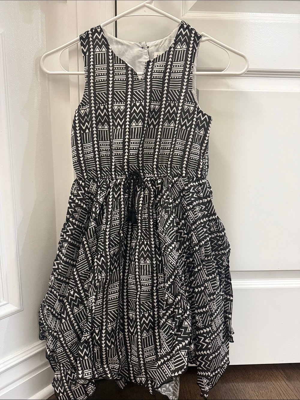 Artisan Ny Black & White Geometric Casual Dress for Girls